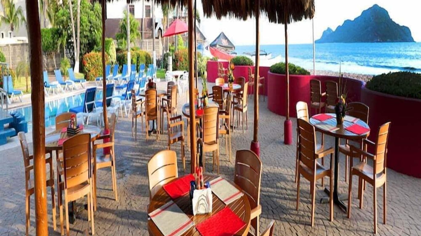 Sunset Palace Beach Hotel