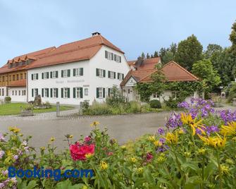 Landgasthof - Hotel Reindlschmiede - Bad Heilbrunn - Building