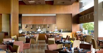 Novotel Balikpapan - Balikpapan - Restaurant