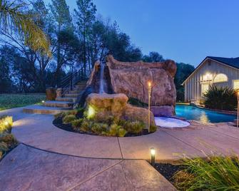 Exclusive Sierra Foothills Oasis - Auburn - Pool