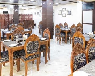 Hotel Grand Chinaar - Baddi - Restaurant