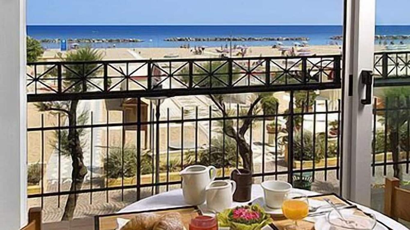 Hotel Thea