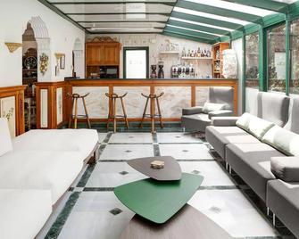 هوتل روزا - دينايا