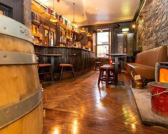 The Whisky Vaults - Oban - Bar