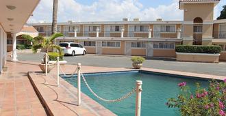 Hotel La Villa - Torreón - Pool
