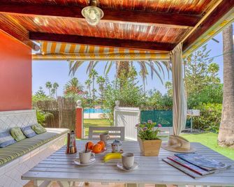 Bungalow with terrace, pool & BBQ - Maspalomas - Patio