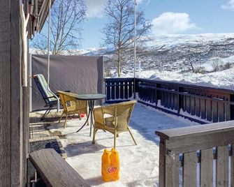 Stunning Home In Tyinkrysset - Tyinkrysset - Balcony