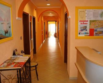 Pensione Affittacamere Miriam - Scalea - Hallway