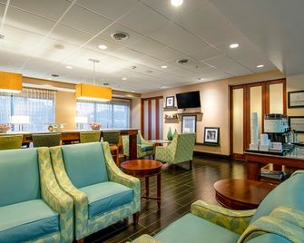 Hampton Inn Pine Grove - Pine Grove - Lounge