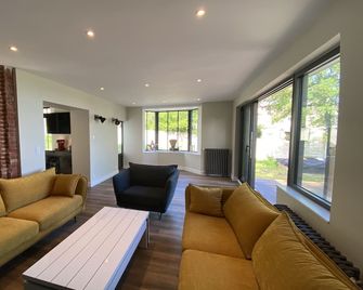 L Alouette by Icone Collection - Donville-les-Bains - Living room