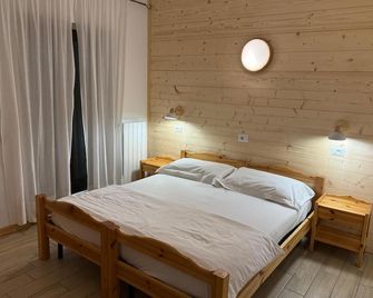 Hotel Ristorante Sassi Rossi - Crandola Valsassina