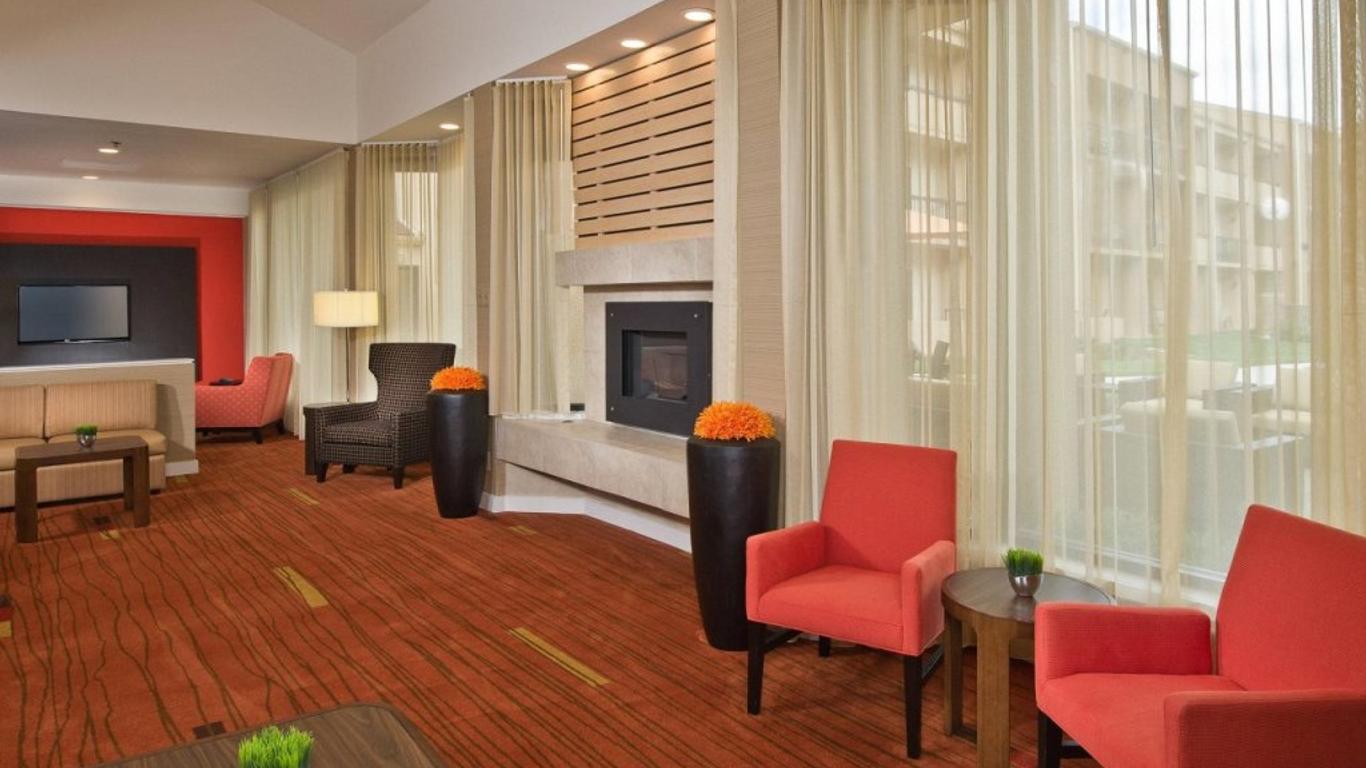 Courtyard by Marriott Raleigh Cary