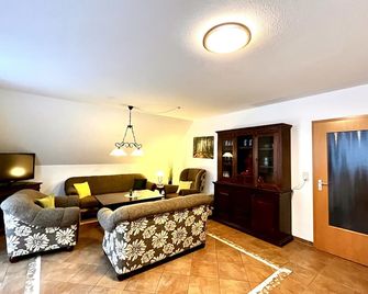 Ferienwohnung Gipfelglück mit Balkon - Schierke - Wohnzimmer