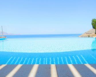 Lindian Jewel Hotel and Villas - Lindos - Pool