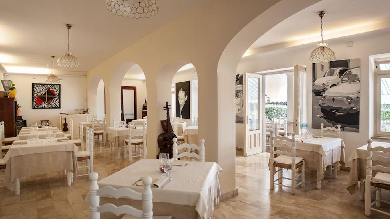 Hotel Sandalyon