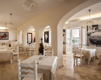 Hotel Sandalyon - San Teodoro - Ravintola