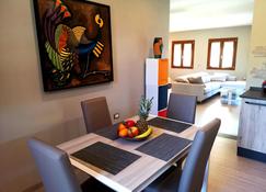Luxury Home Garden Apartment Bosa Marina - Bosa - Salle à manger