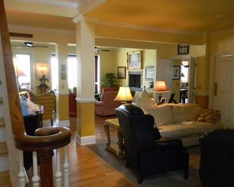 Da Casa Banana2, Large Home on Beautiful Lake Oconee - Greensboro - Sala de estar