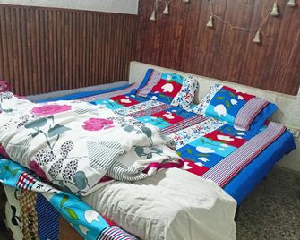 Bhopal Stay Nehru nagar - Bhopal - Phòng ngủ