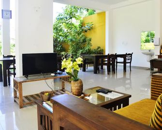 Hotel Vacanza - Mirissa - Living room