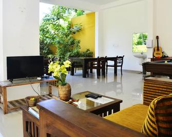 Hotel Vacanza - Mirissa - סלון