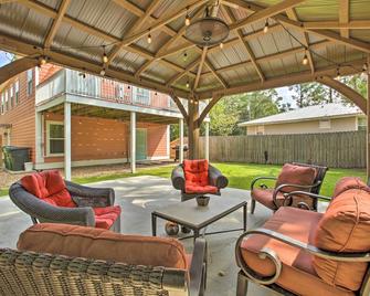 Waveland Family House, 4-Minute Drive to the Beach - Waveland - Patio