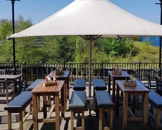 Boat & Horses Inn - Oldham - Restaurant