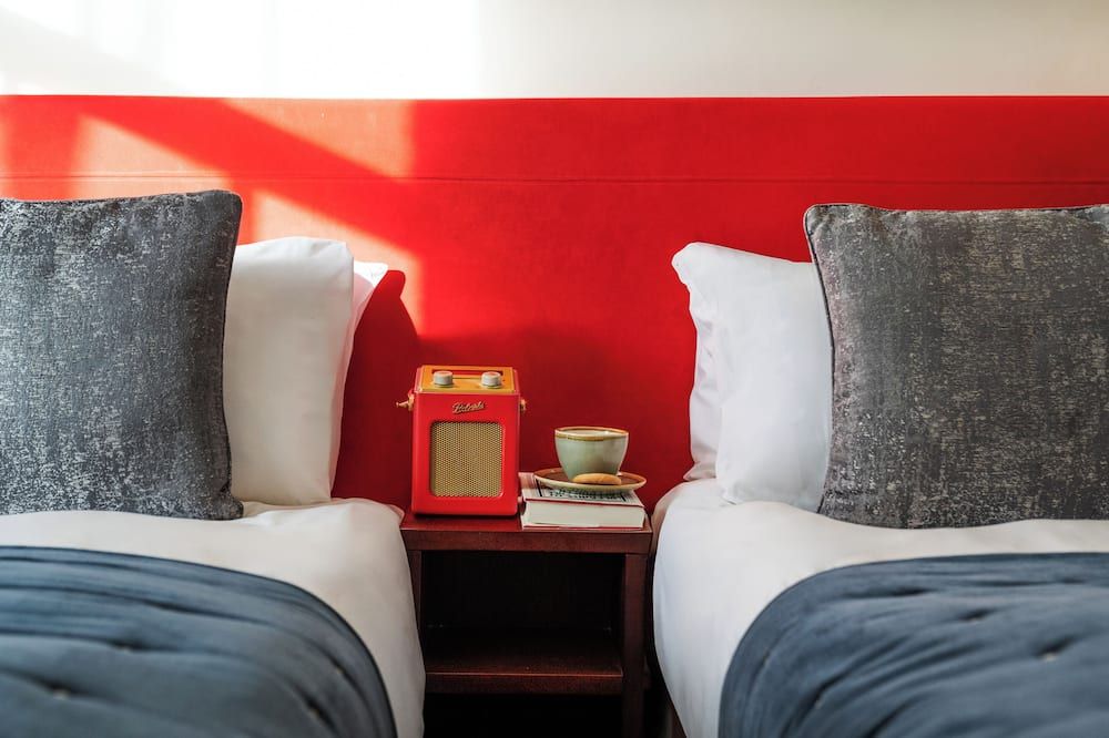 Clifton Hotel thumbnail 3