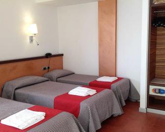 Hotel Bed&Business - San Giovanni Teatino - Schlafzimmer