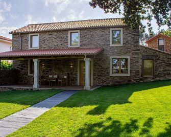 Hotel O Pozo - O Pino - Building