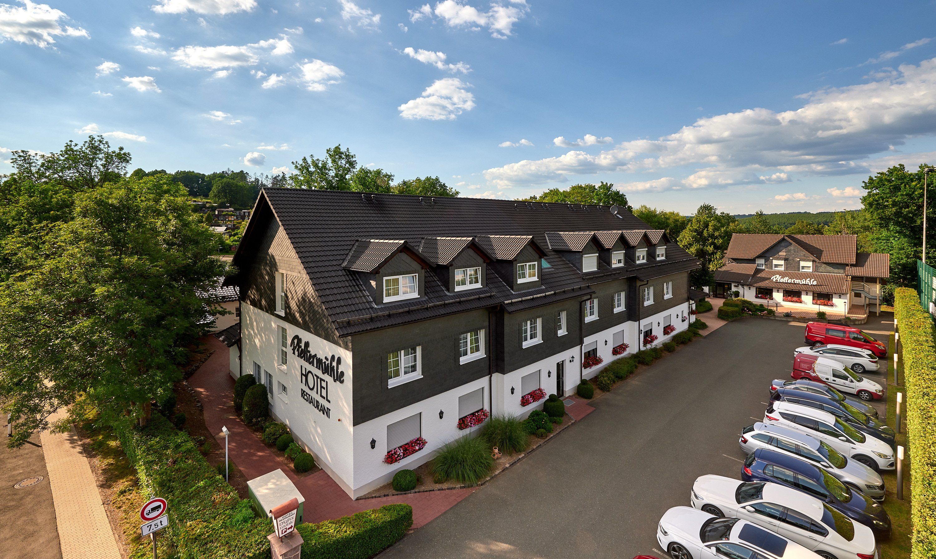 Hotel Pfeffermühle - Siegen - Edificio