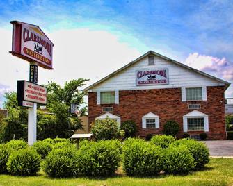 Claremore Motor Inn - Claremore - Outdoor view