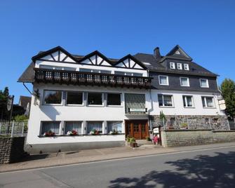 Haus Schnorbus - Hallenberg - Gebäude