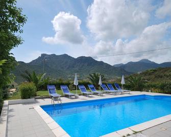 Natur Hotel Tanca - Cardedu - Pool