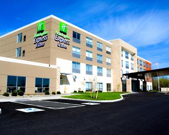 Holiday Inn Express & Suites Oswego - Oswego - Building