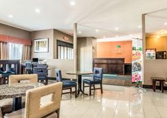 Quality Inn And Suites 66 7 3 Salem Hotel Deals Reviews