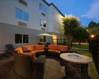 Wingate by Wyndham Fletcher at Asheville Airport - Fletcher - Innenhof