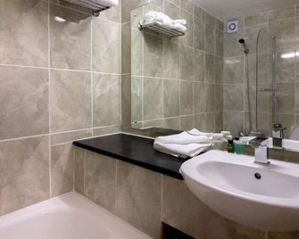 Westone Manor Hotel - Northampton - Kylpyhuone