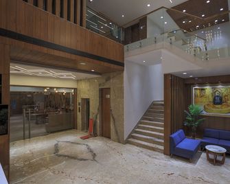 Hotel Aditya Mansingh Inn - Somnāth - Lobby