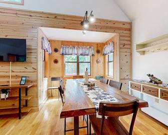 Bear Paw Cabin - Brasstown - Dining room