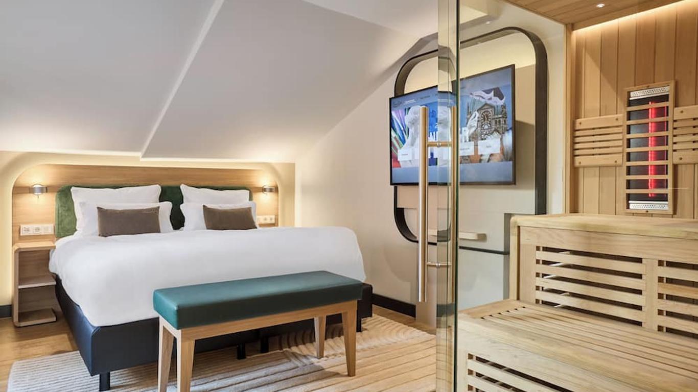 جوني سيكس هوتل هانوفر سيتي