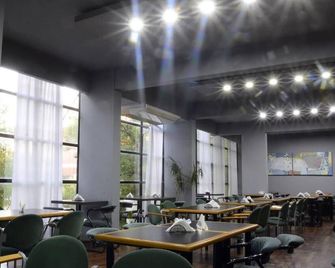 Apart Hotel Alvear - Rosario - Restaurante