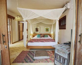 The Gili Beach Resort - Pemenang - Kamar Tidur