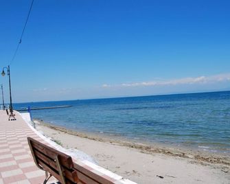 Hotel Achillion - Methoni - Beach