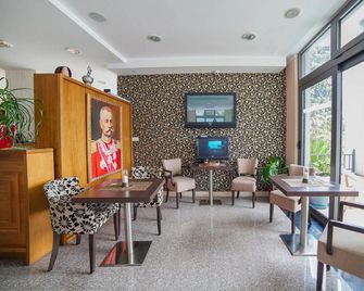 Hotel Petrovac - Petrovac