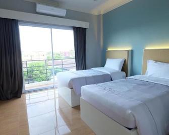 Janjao Hotel - Udon Thani - Bedroom