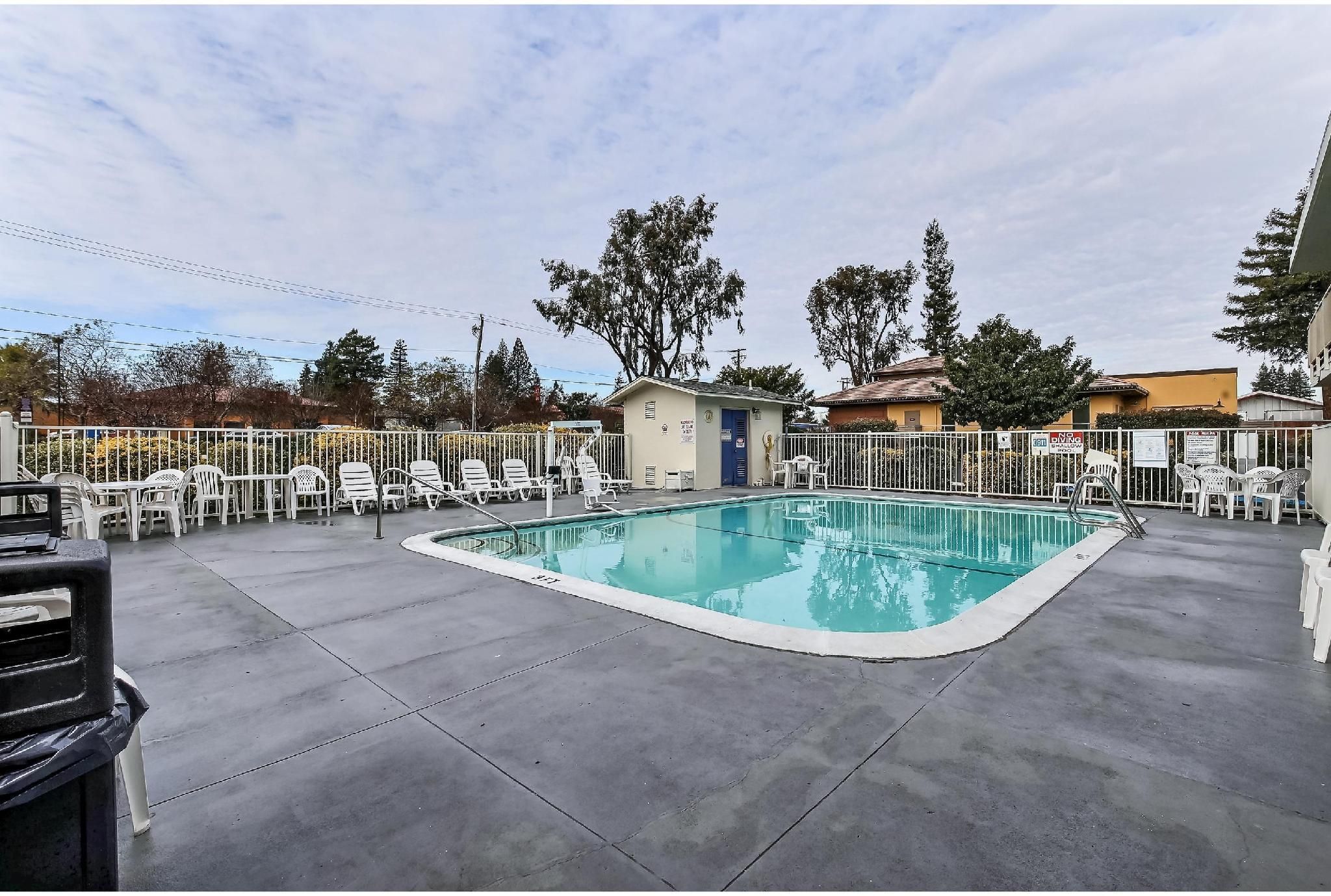 موتل 6 نابا، كاليفورنيا