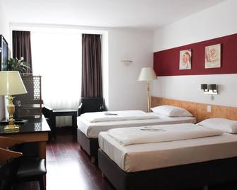 Rugs Hotel Düsseldorf - Düsseldorf - Schlafzimmer