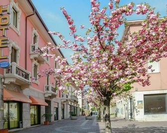 Hotel Nuovo Rondò - Sesto San Giovanni - Edificio