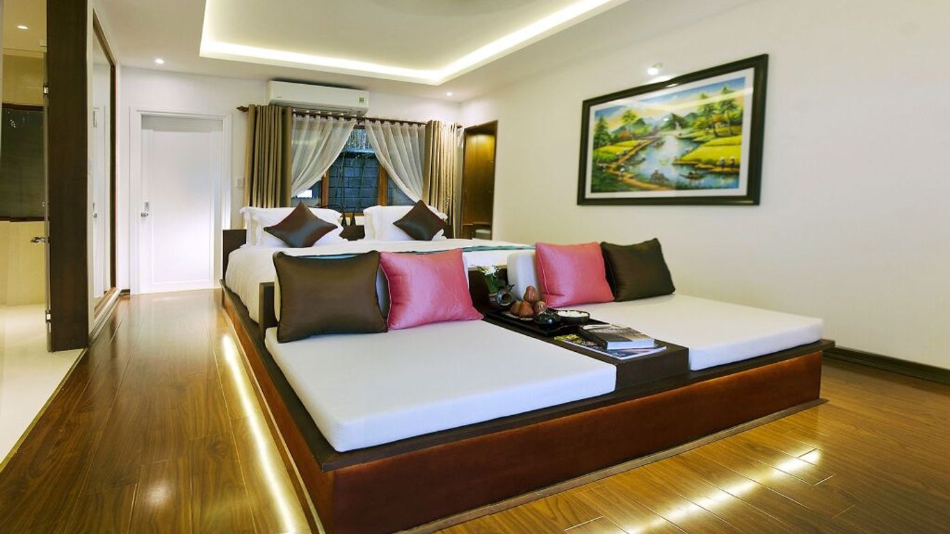 أزومي فيلا هوتل